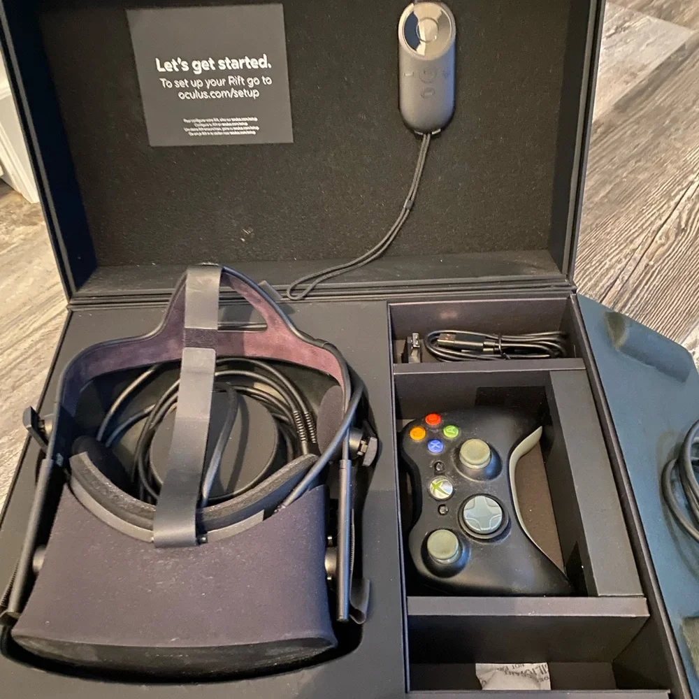 Oculus Rift Virtual Reality Headset
